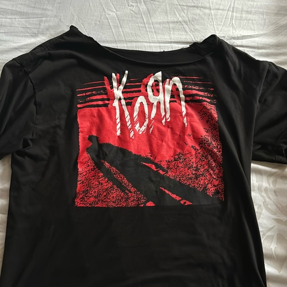 OFF-SHOULDER KORN SELF TITLED ALBUM COVER T SHIRT || HOT TOPIC || EXTRA LARGE - Picture 1 of 3
